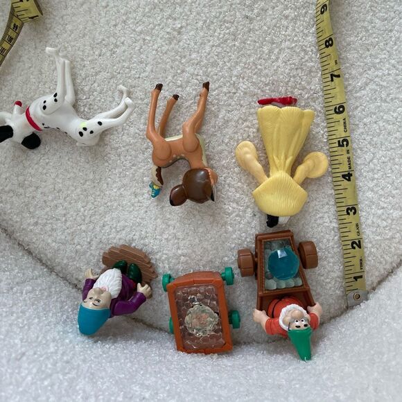6 Vintage Classic Disney Figures 80s 90s 3 Dwarves Dalmatian Cruella Bambi - Picture 10 of 10